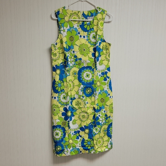j w treci Dresses & Skirts - J W Treci Vintage Floral Sheath Dress Sz 10T. Cotton and Spandex. Womens